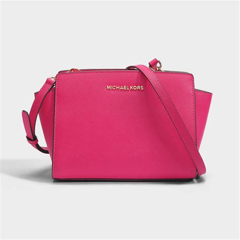 michael kors selma medium deep pink|Michael Kors selma medium crossbody.